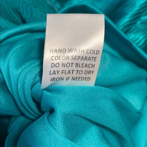 Pink Lily NWOT Textured Green Dress Stretchy PullOn Side Slit Adj Straps Small - Picture 8 of 13